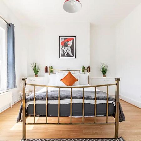 Large, Bright And Spacious 3 Bed Flat In Londres Extérieur photo